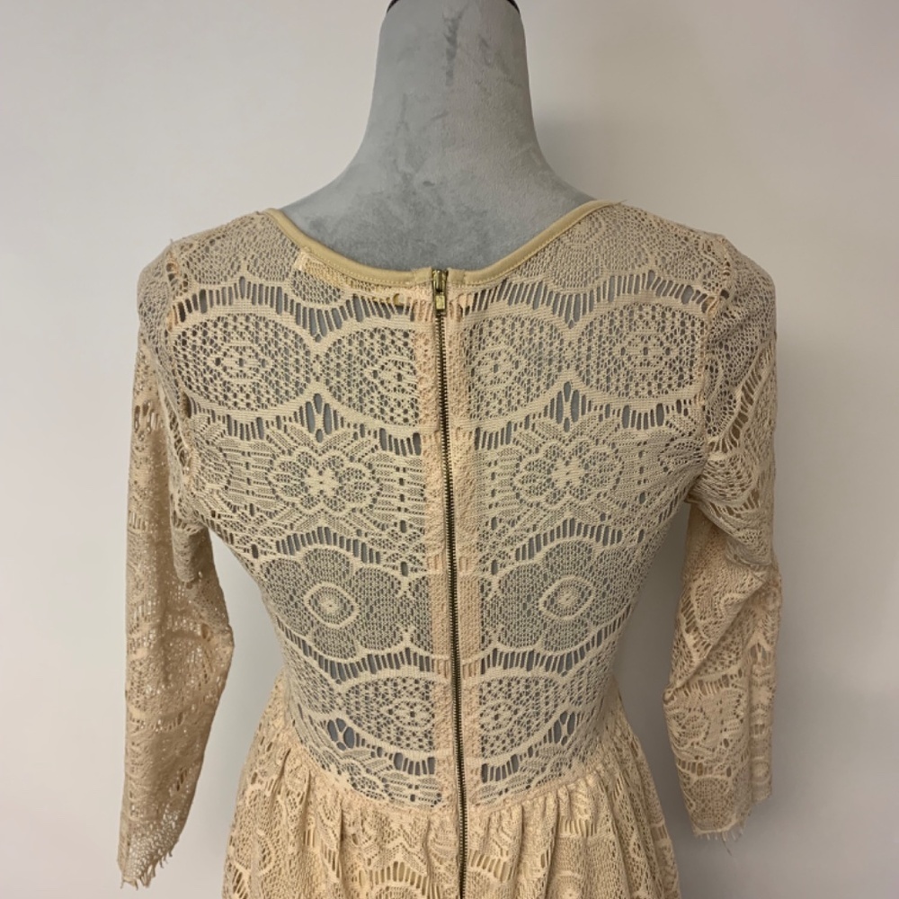 Mallory Dress Vintage Lace Cottagecore Whimsical Fairy Flowy Tan Womens SZ S - Picture 5 of 11